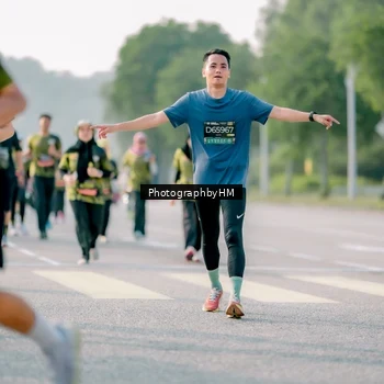 Runner Photo 6446753