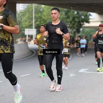 Runner Photo 6446757
