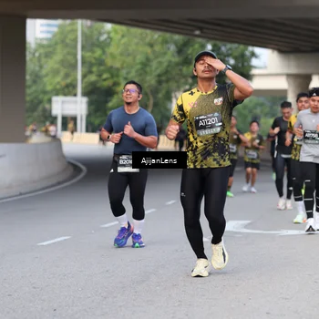 Runner Photo 6446758