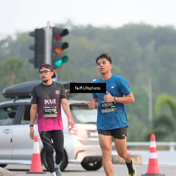 Runner Photo 6446777
