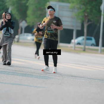 Runner Photo 6446797