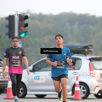 Runner Photo 6446812