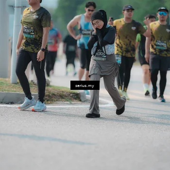 Runner Photo 6446813