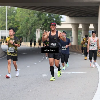 Runner Photo 6446817