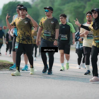 Runner Photo 6446858