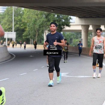 Runner Photo 6446862