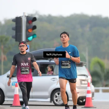 Runner Photo 6446863
