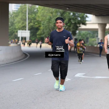 Runner Photo 6446878