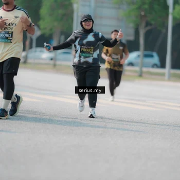 Runner Photo 6446881