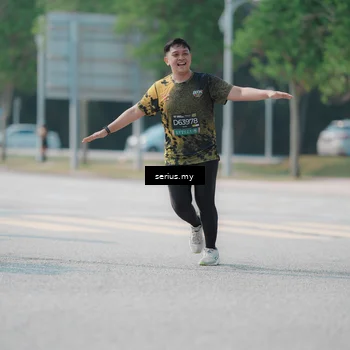 Runner Photo 6446925