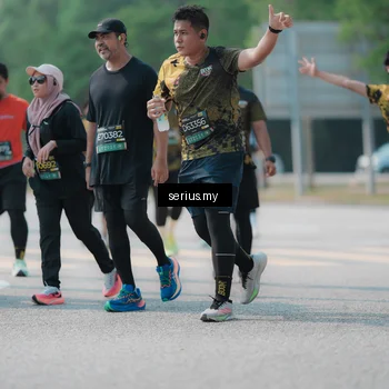 Runner Photo 6446992
