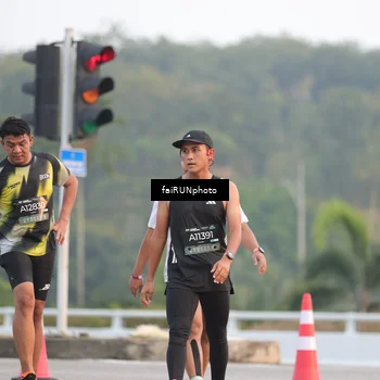 Runner Photo 6446998