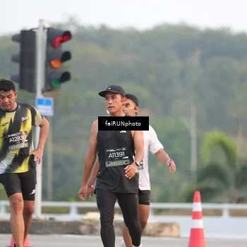 Runner Photo 6446999