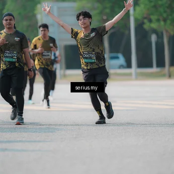 Runner Photo 6447005