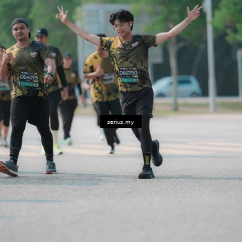 Runner Photo 6447012