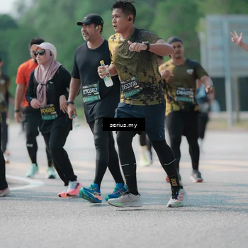Runner Photo 6447015