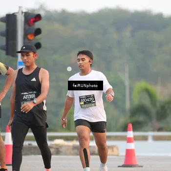 Runner Photo 6447022