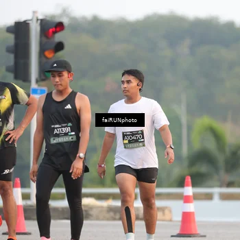 Runner Photo 6447024