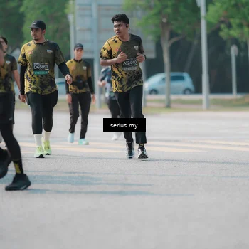 Runner Photo 6447026