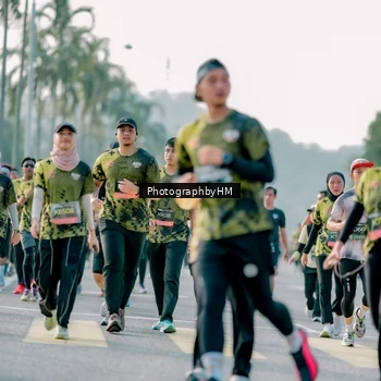 Runner Photo 6447035