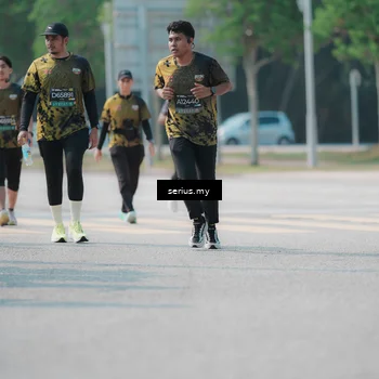 Runner Photo 6447037