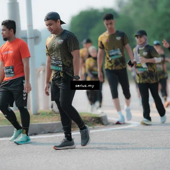 Runner Photo 6447044