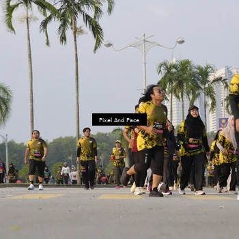Runner Photo 6447066
