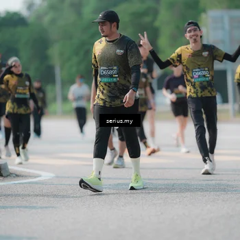 Runner Photo 6447069