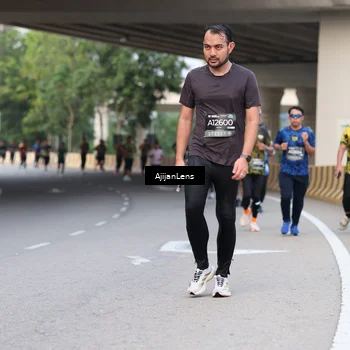 Runner Photo 6447095