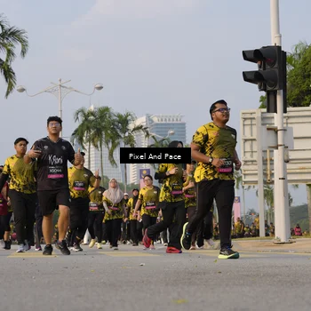 Runner Photo 6447098