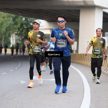 Runner Photo 6447101