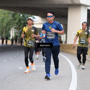 Runner Photo 6447102