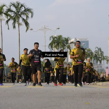 Runner Photo 6447106