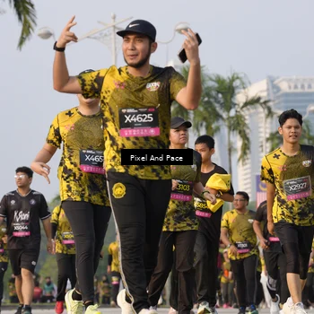Runner Photo 6447119