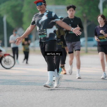 Runner Photo 6447136