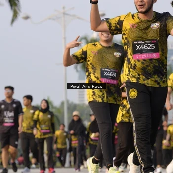 Runner Photo 6447139