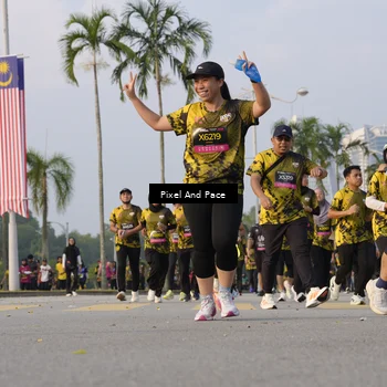 Runner Photo 6447159