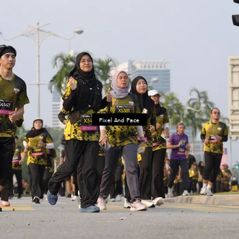 Runner Photo 6447211