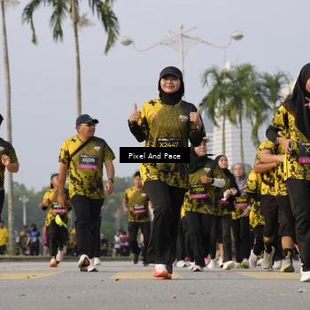 Runner Photo 6447219