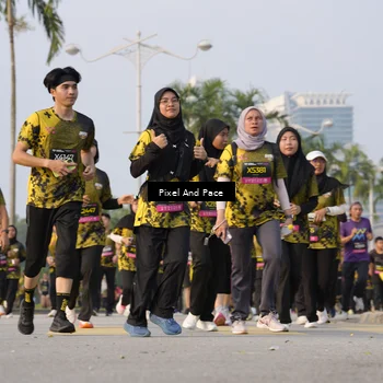 Runner Photo 6447223