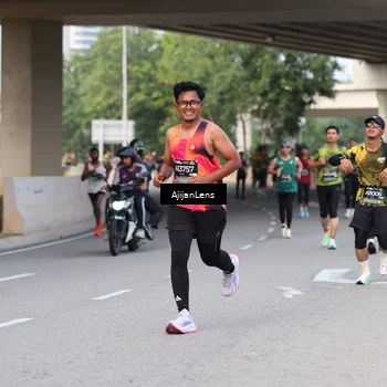 Runner Photo 6447240