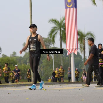 Runner Photo 6447248