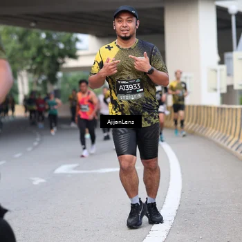 Runner Photo 6447253
