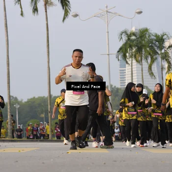 Runner Photo 6447261