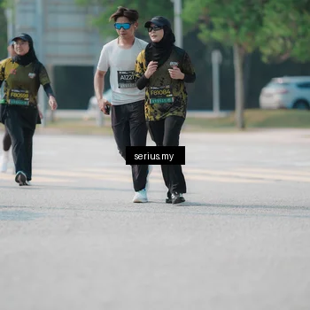 Runner Photo 6447281