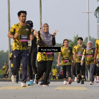 Runner Photo 6447295