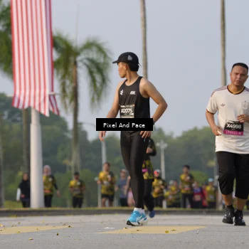 Runner Photo 6447300