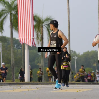 Runner Photo 6447302