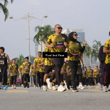 Runner Photo 6447305