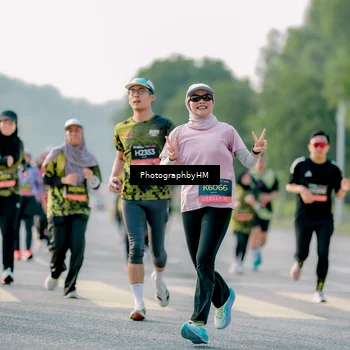 Runner Photo 6447310